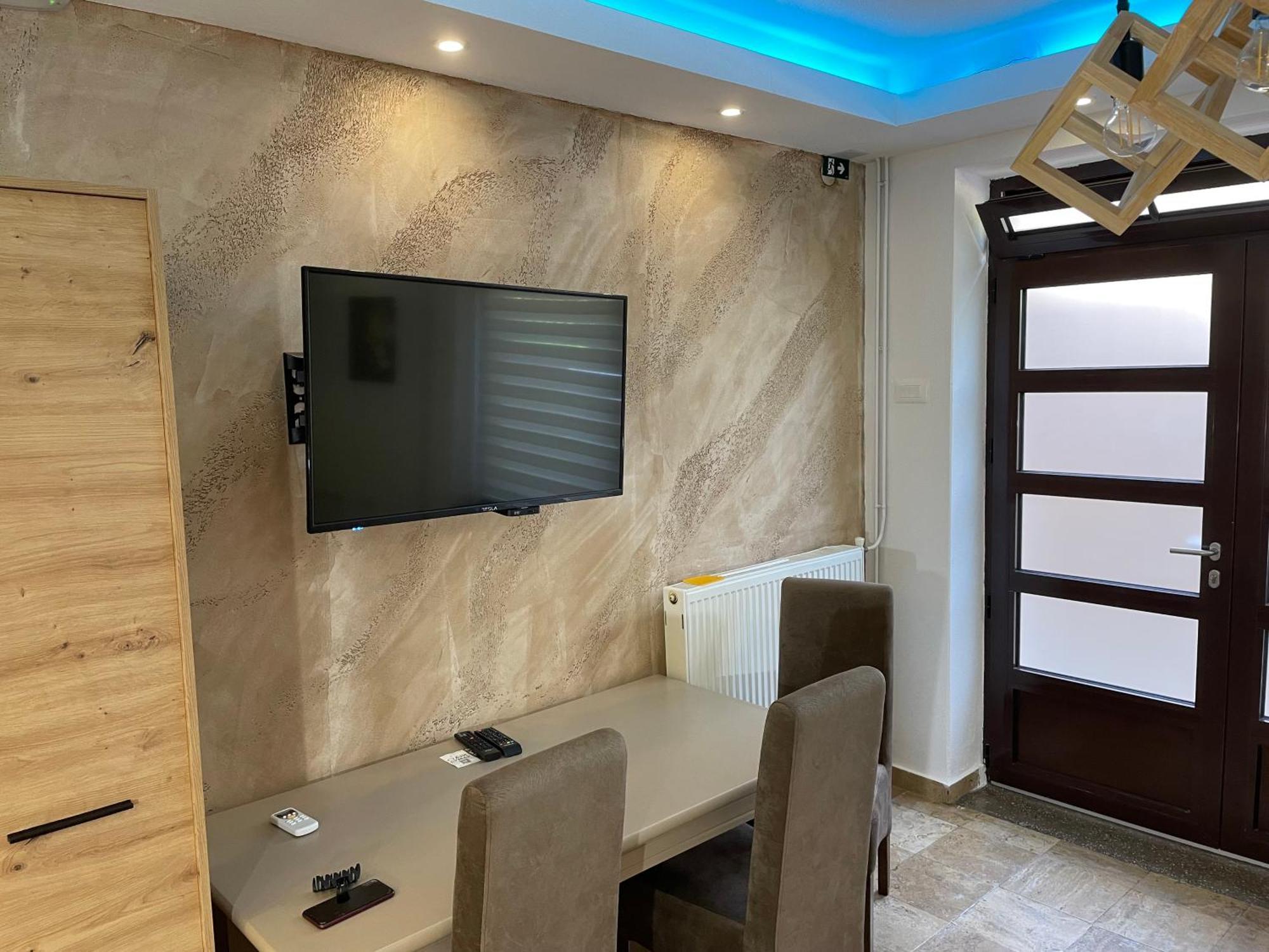Bora Apartmani - Free Parking - City Center Vranje Luaran gambar